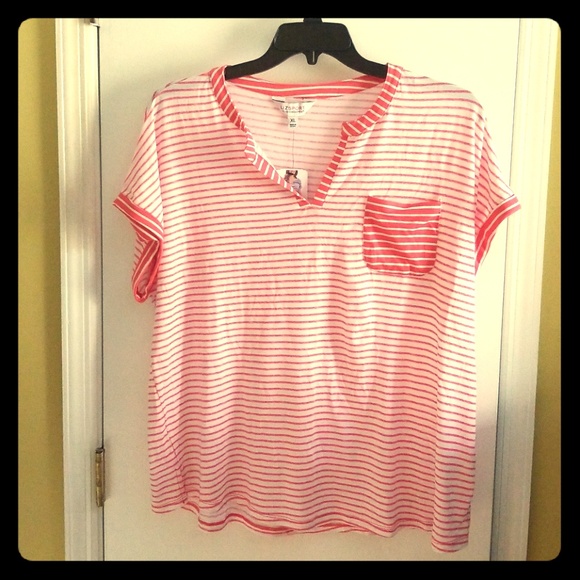 Liz Claiborne Tops - Tee shirt